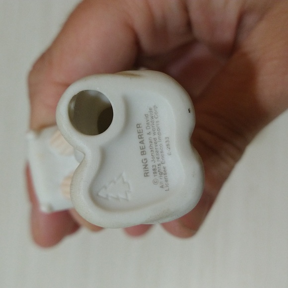 Vintage 1983 Ring Bearer Precious Moments Figurine - Picture 4 of 4